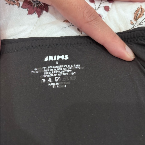 SKIMS Black Tube Dress - Picture 5 of 7